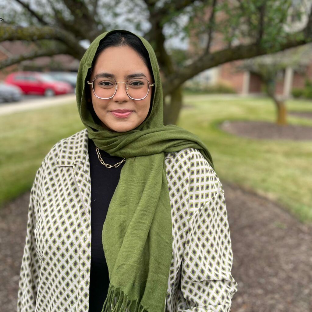 Nui Waris (she/her) LPC